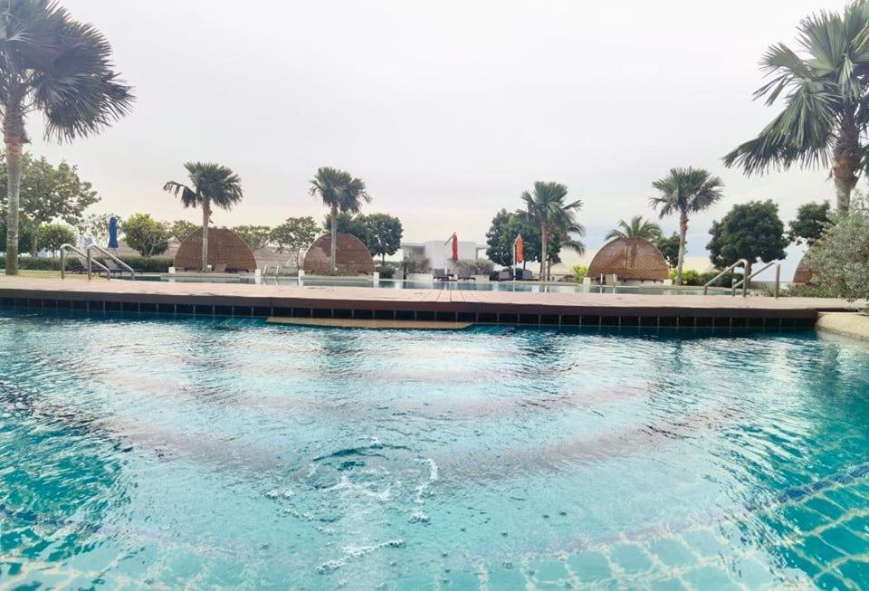 נוסג'יה 1519 Almas Suites Seaview Sunrise Netflix By Stay מראה חיצוני תמונה